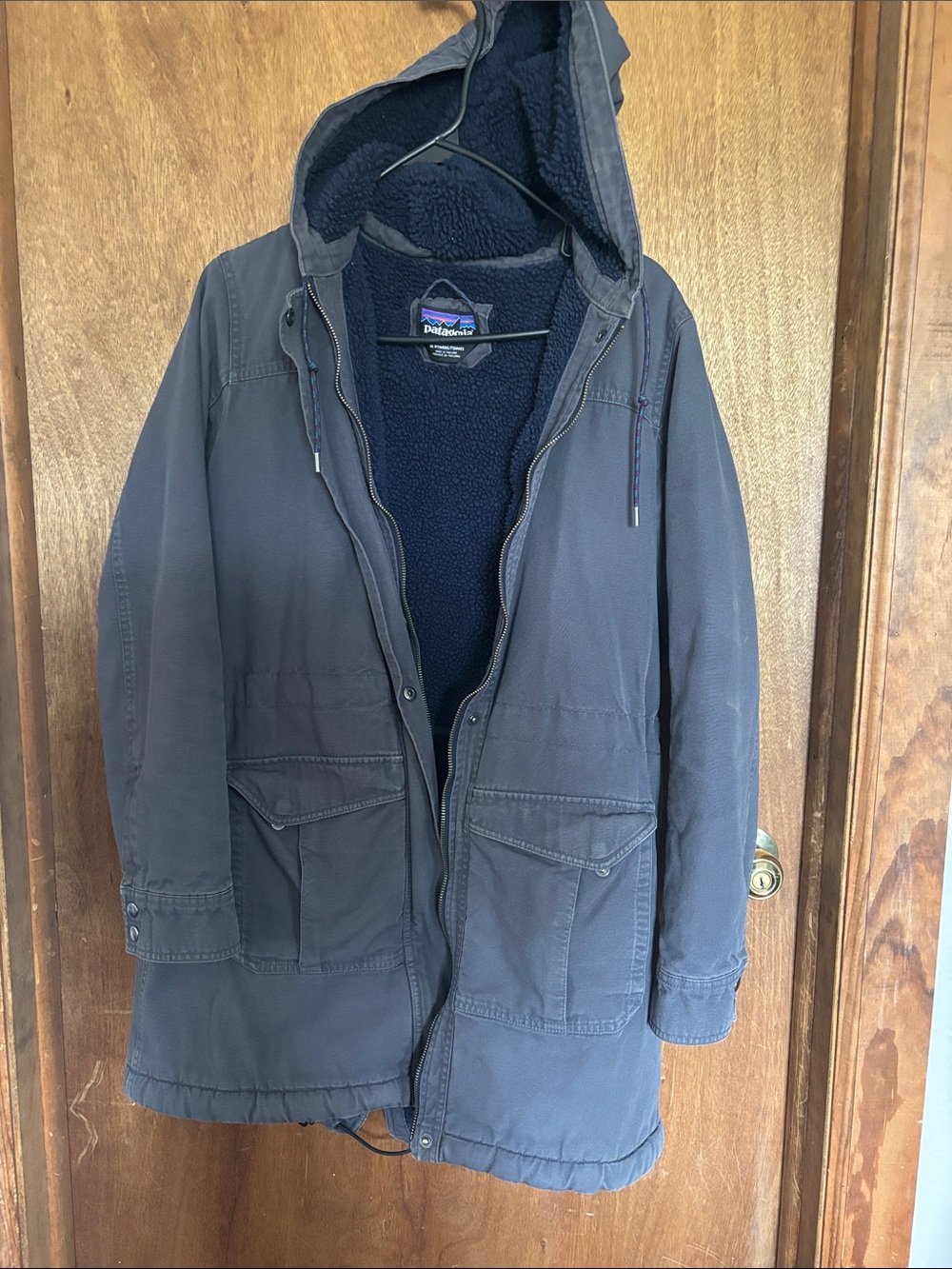 Patagonia Women’s Navy Hooded Parka Jacket